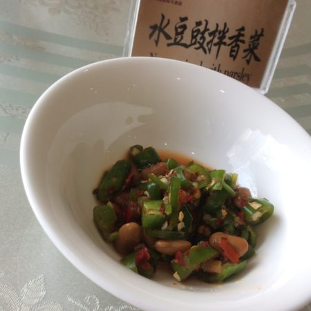 中国のホテルの朝食ビュッフェで出会った水納豆
