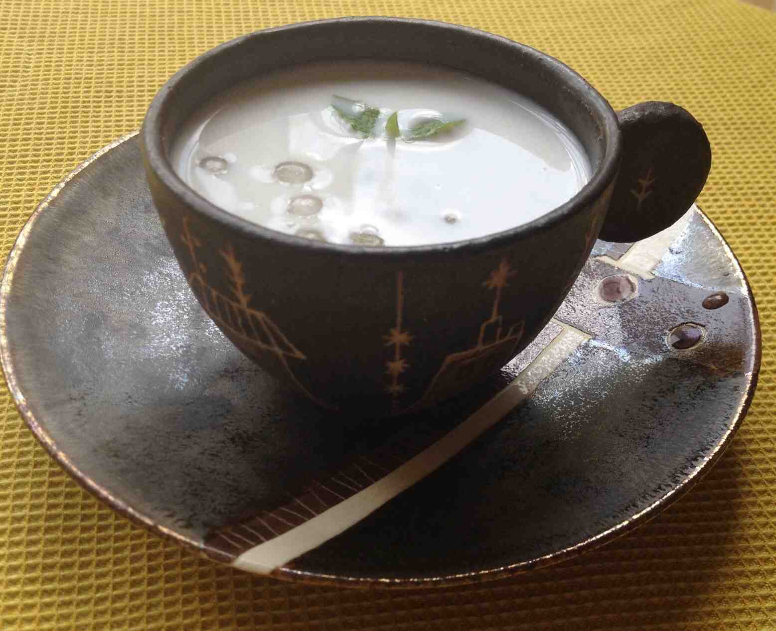 タピオカ入りココナッツミルク